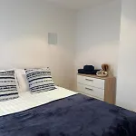 Centre * Leeds (West Yorkshire)